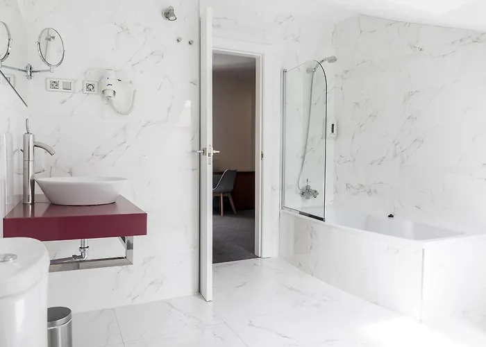 Alda Barrio Humedo Hotel