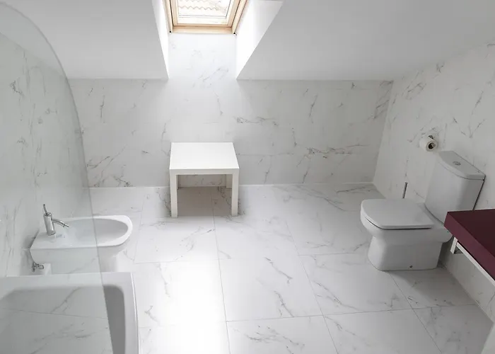 Alda Barrio Humedo 3*