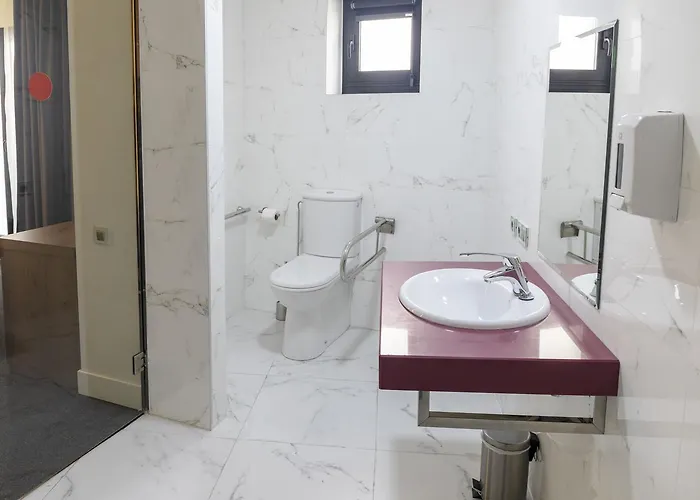 Alda Barrio Humedo 3* León