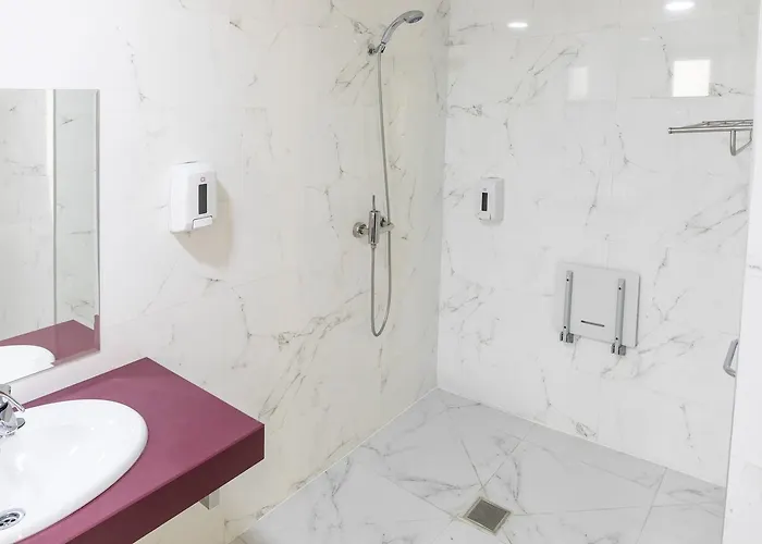 Alda Barrio Humedo 3* León