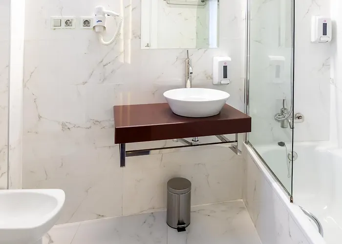 Alda Barrio Humedo Hotel